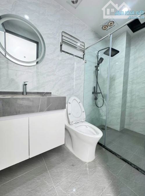 NHẬT TẢO, PHÚ THƯỢNG - NHÀ DÂN XÂY CHẮC CHẮN – VF3 ĐỖ CỬA - GẦN CIPUTRA, SUNSHINE - 3