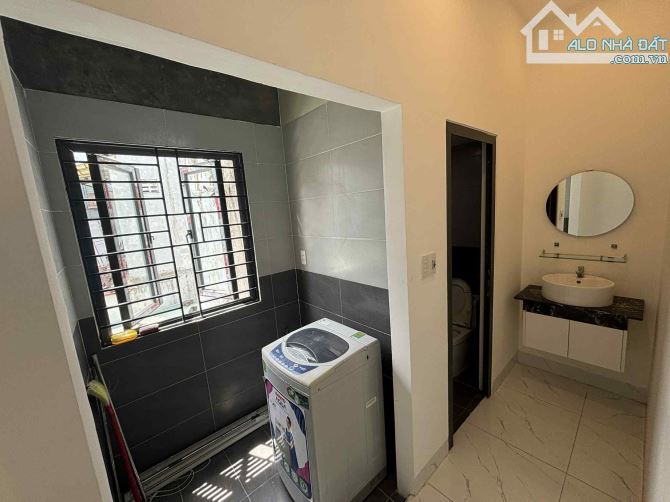 ► Nhà sát MT Ông Ích Khiêm, UBND Thanh Bình, 52m2, 2 tầng 3PN, thoáng, 3.xx tỷ - 3