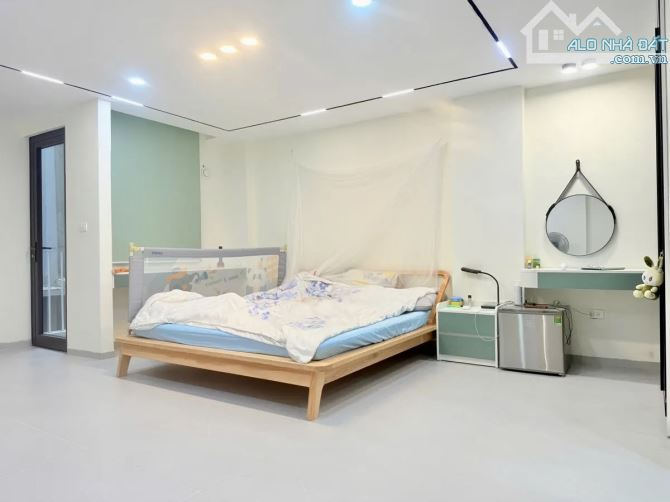 🏡 CỰC HIẾM! Phân Lô Hoàng Cầu, 7T thang máy - Gara ô tô - Ngõ Nông - Hàng Xóm Quận Uỷ - 3
