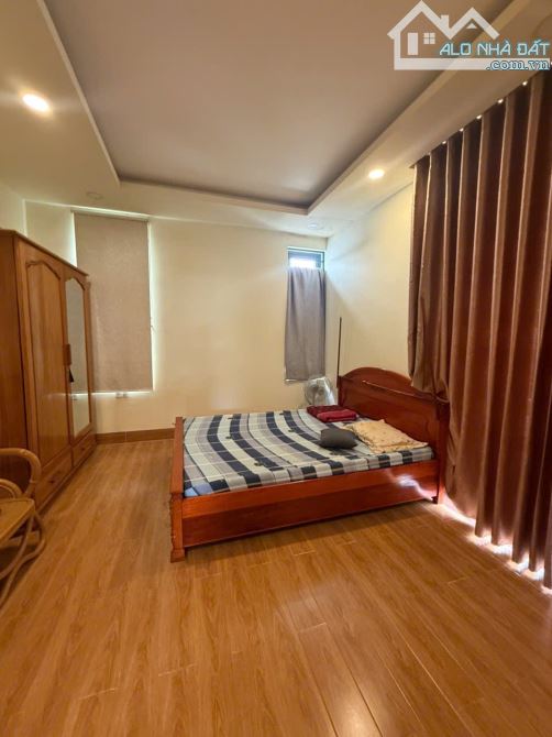 BÁN CĂN GÓC 2 MẶT TIỀN 4 TẦNG , ĐƯỜNG RỘNG 13m , SỔ HỒNG RIÊNG - 3