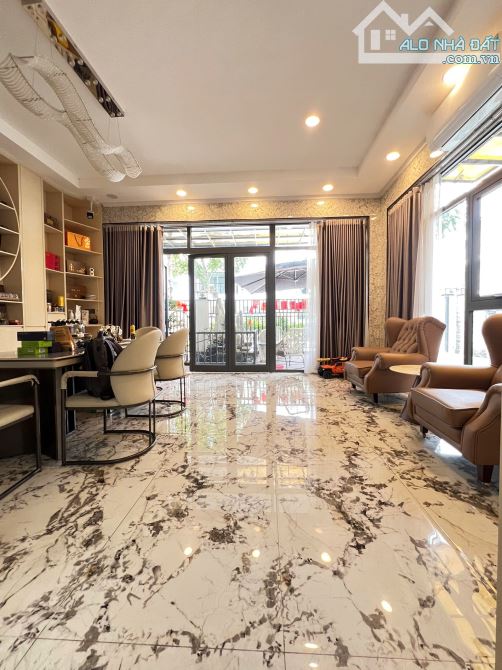 Bán Biệt Thự thấp tầng Dương Nội 200m² full Nội thất đẹp. - 3
