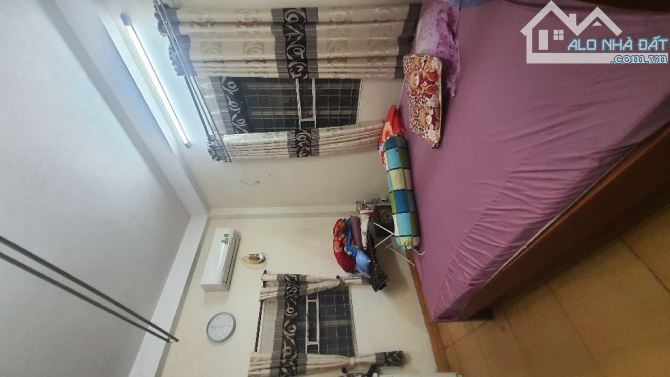 🎉🎉👉NHÀ 2 TẦNG KẸP KIỆT. 🍀TẦNG TRỆT PHÒNG KHÁCH RỘNG THOÁNG MÁT - 3