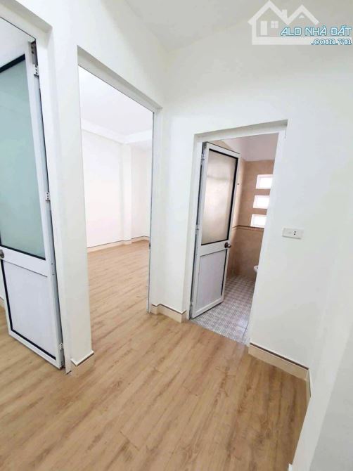 Bán nhà Yên Lộ- Yên Nghĩa: 35m*5tầng, ô tô vào, gần trường đại học, nhỉnh 5tỷ - 3
