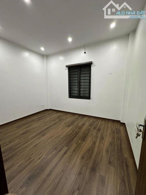 Cho thuê nhà ngõ 1160 ĐƯỜNG LÁNG. 15 triệu/ tháng. Phù hợp ở Gia đình, Văn phòng, KD Onl - 3