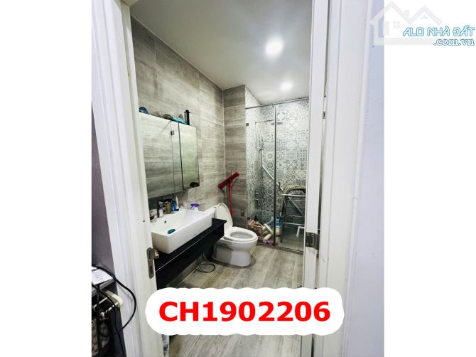 Nhà MT Tên Lửa - 5 x 18M - 12 Tỷ - 3 Tầng còn mới. - 3