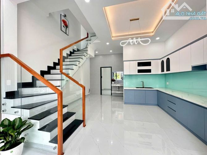 Bán nhanh căn nhà lầu ngay gần cổng chào Vĩnh Cửu giá 1ty 950 còn bớt - 3