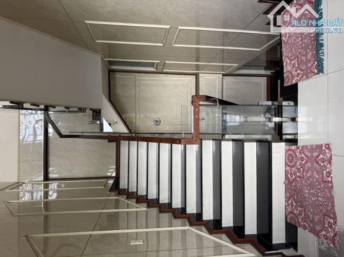 BIỆT THỰ BÌNH THỌ 3 TẦNG 8 x 20M - 14 TỶ - 3