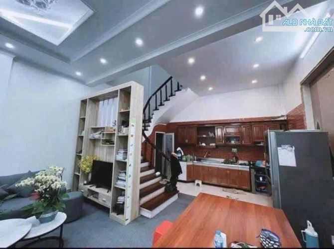 Cần bán nhà đẹp mặt phố phường Bình Hàn Tp Hải Dương - 3