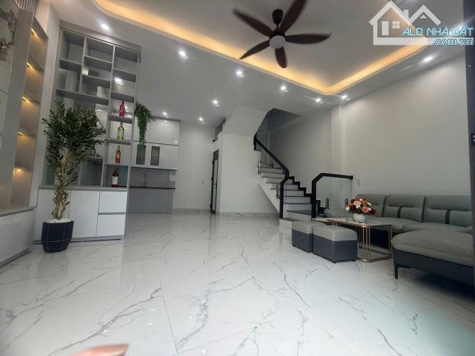Bán nhà 3 tầng thiết kế hiện đại ngõ đông khê phường ngọc châu hải dương - 3