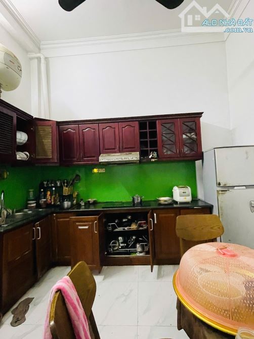Phân lô ô tô đỗ Tây Sơn, ngõ thông thẳng tắp, vỉa hè KD, DT 50m2, MT 4,1m, chào 14,7 tỷ - 3