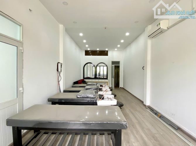Cho thuê nhà đẹp 3 lầu mặt tiền Cách Mạng Tháng 8 gần nhà thờ Biên Hòa giá chỉ 15 triệu - 3