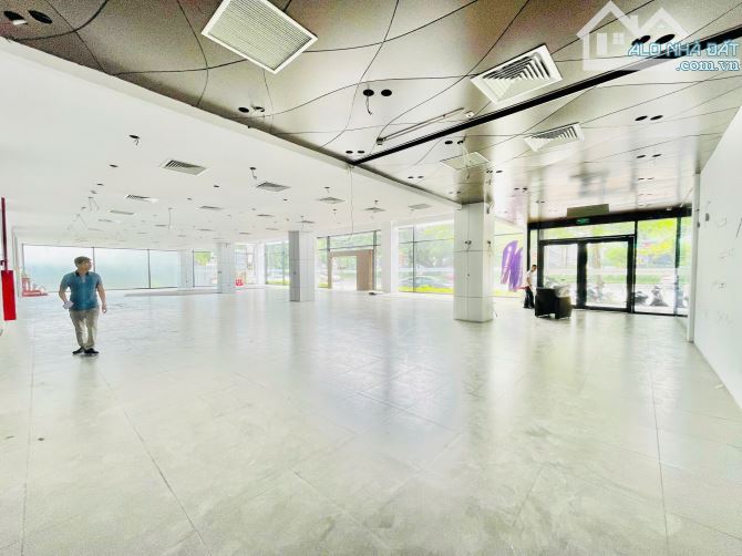 CHO THUÊ MẶT BẰNG KINH 900m2 DOANH ĐỆP - 3