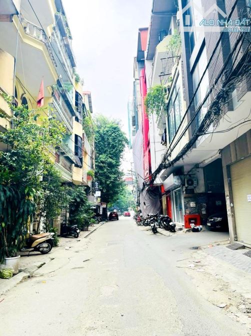 Mặt ngõ Mai Anh Tuấn, ô tô tránh, vào nhà, KD, gần phố, nhà KCBT, cho thuê 35tr/th
