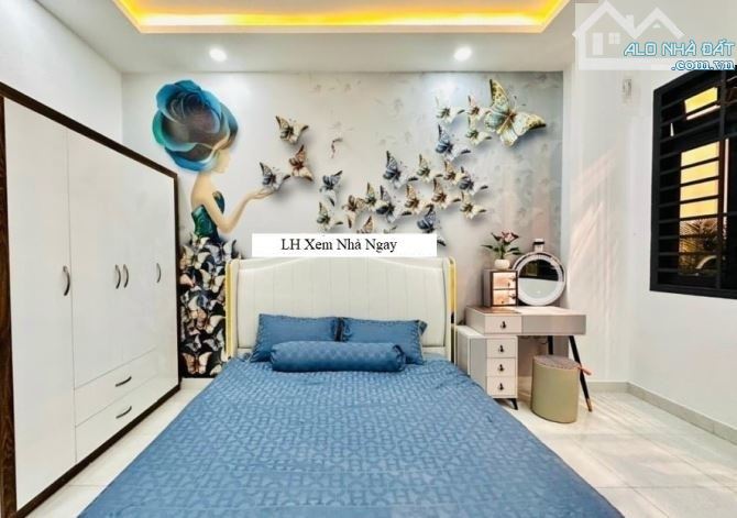 Bán gấp nhà 1/ đường số 18 hbc thủ đức. DT 52m2 giá 2ty5. Sổ riêng. Sẵn hđ thuê 15tr - 3