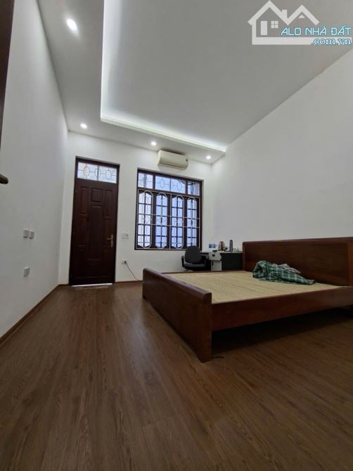 BÁN NHÀ THANH AM – VIỆT HƯNG – 61M² – 3 TẦNG – 4 NGỦ – GIÁ 6.7 TỶ - 3