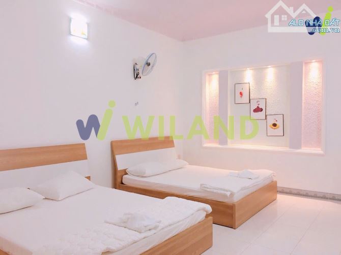 BÁN NHÀ 3 TẦNG KHU Á CHÂU HƯỚNG TÂY TỨ TRẠCH VỊ TRÍ KHU DU LỊCH ĐÔNG ĐÚC CHỈ 12 TỶ - 3
