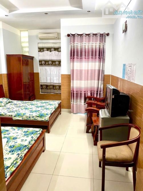 NHÀ 4 LẦU ĐANG CHO THUÊ KD KHÁCH SẠN - Ô TÔ ĐỖ CỬA 72M2 - HOÀN CÔNG ĐỦ - CHỈ 12 .5 TỶ - 3