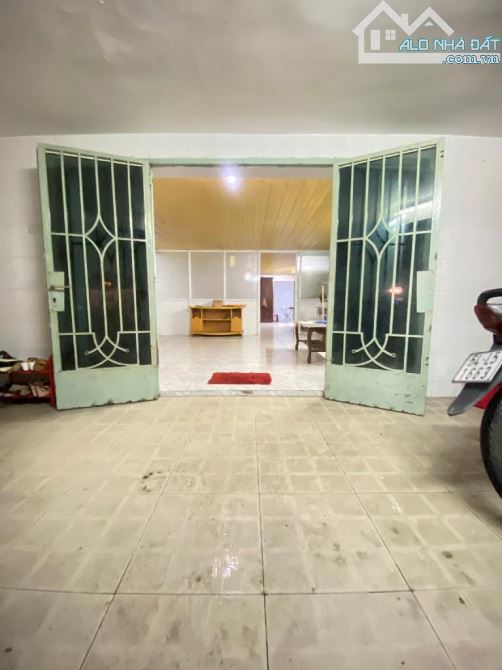 SIÊU HOT, CẦN BÁN GẤP NHÀ PHẠM THẾ HIỂN [P7, Q8] DT: 97.2M2 (6 X 14M), 2T, 3PN CHỈ 4TỶ - 3