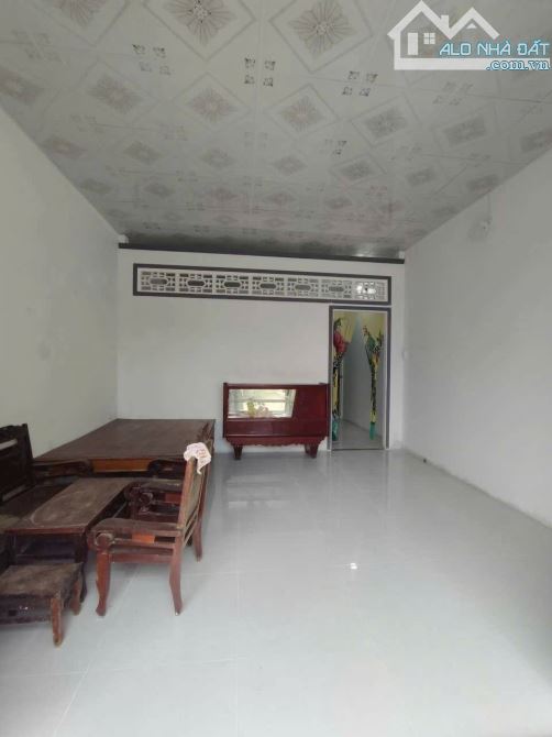 Bán gấp căn nhà Đ.Tân Hiệp 10 - hóc môn - sổ riêng - 121m2. Giá 985 Triệu - 3