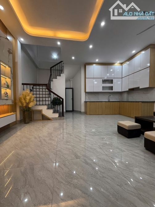 Bán nhà 3 tầng mới tinh  ngõ 36 phố Nguyễn Thị Duệ thông sang Ngô Quyền- TP Hải Dương - 3
