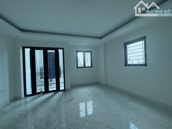 Nhà Tây Mỗ - Lô Góc - 35m2 - Mới Xây - 3