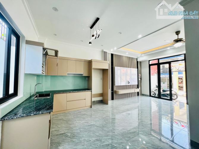 🌈🏘 Bán nhà 3 tầng 62,3m² sân cổng riêng tại Kiến Thiết- Sở Dầu- Giá chỉ 2,78 tỷ - 3