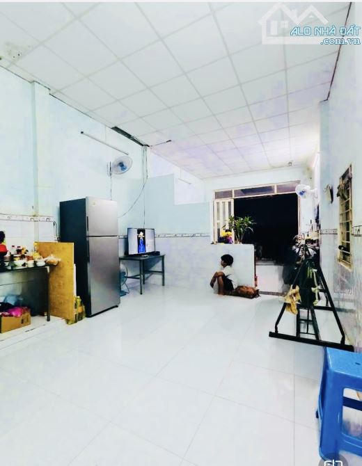 Bán Nhà QL 22 Hóc Môn - 91M2  - Cấp 4 - Hẻm HXH -  Chỉ 2,56 Tỷ. - 3