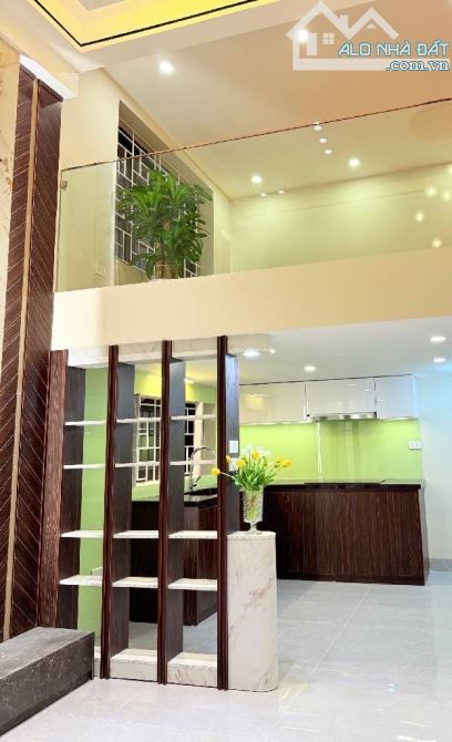 LÔ GÓC ĐƯỜN LÁNG 4 TẦNG-DT 35m², MT-5m,GIÁ CHỈ 9,6  tỷ - 3