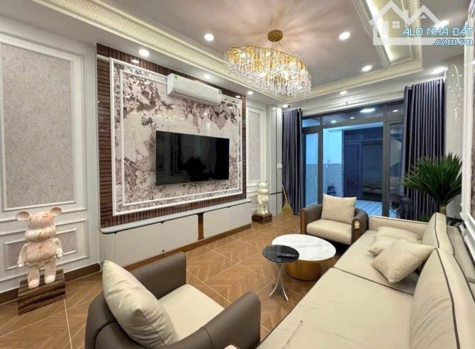 BÁN NHÀ PHỐ 4 TẦNG PHONG CÁCH CHÂU ÂU – FULL NỘI THẤT SANG TRỌNG, LÝ PHỤC MAN Q7 - 3