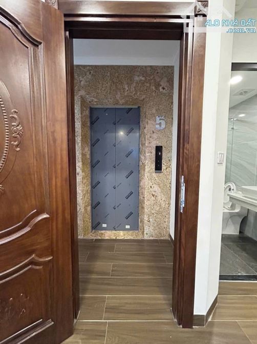 Cần bán gấp tòa Apatmen Hoàng Quốc Việt Cầu Giấy d.thu 200tr/t nhỉnh 52ty 110m² x9t - 3