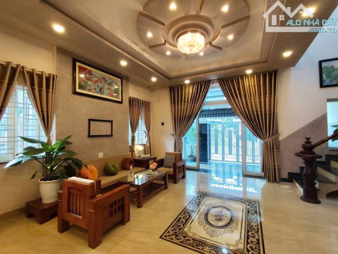 🏠 Cần bán nhà 2 mặt tiền Khu Tái định cư Hòn Xện Phường Bắc Nha Trang. 12 tỷ - 3
