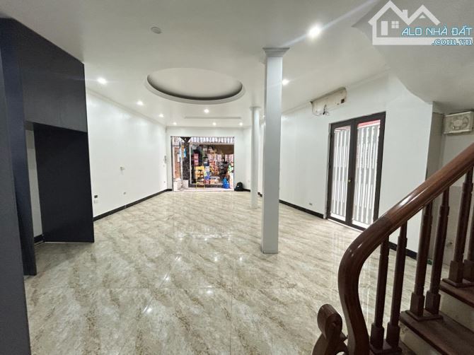Nhà đẹp NGUYÊN XÁ! 60m2x3T Bắc Từ Liêm- Mặt ngõ kinh doanh- Oto vào nhà- Lô Góc - 3
