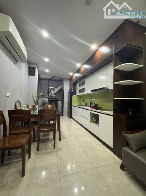 🚗 ĐẸP KEENG ! PHÙNG CHÍ KIÊN, HÀNG XÓM QUAN CHỨC, PHÂN LÔ, Ô TÔ ĐỖ NGÀY ĐÊM - 3