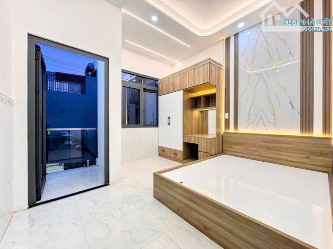 BÁN GẤP NHÀ NGAY NGÃ TƯ BỐN XÃ GẦN CHỢ GIÁP TÂN PHÚ - 3
