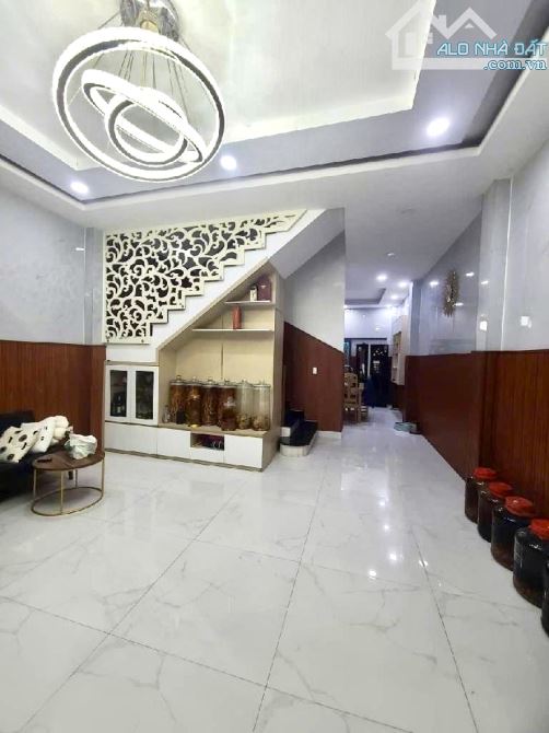 NHỈNH 8 TỶ – NHÀ ĐẸP QUANG TRUNG GÒ VẤP, NGANG 5M – HẺM XE TẢI- 68m2 - 3