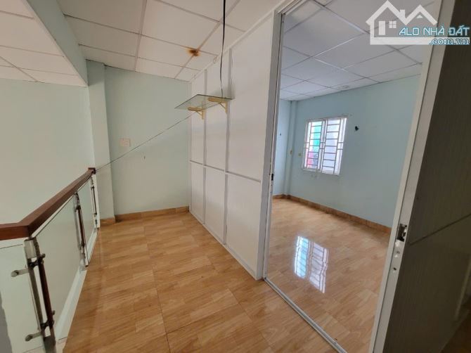 Bán nhà 92m² Ngang lớn 6.5m,Q12 Hiệp Thành 13, nhà cấp 4 còn mới,giá 4.8 tỷ - 3