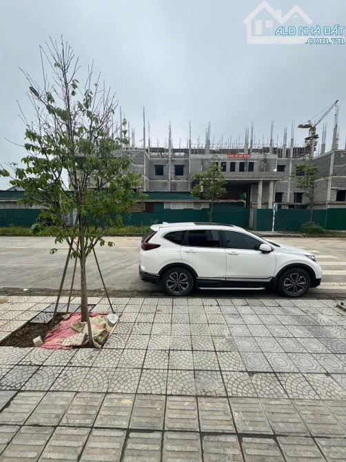 Bán Nhà 3 tầng Mặt tiền đường 19,5m view Toà Án Nhân Dân tp Huế, KQH Hoàng Quốc Việt - 3