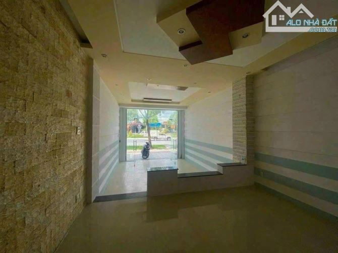 Bán nhà 1 lầu 1ST mặt tiền Võ Văn Kiệt p.An Hoà tuyến đường gần sân bay dt 4.26m x 16.74m - 3