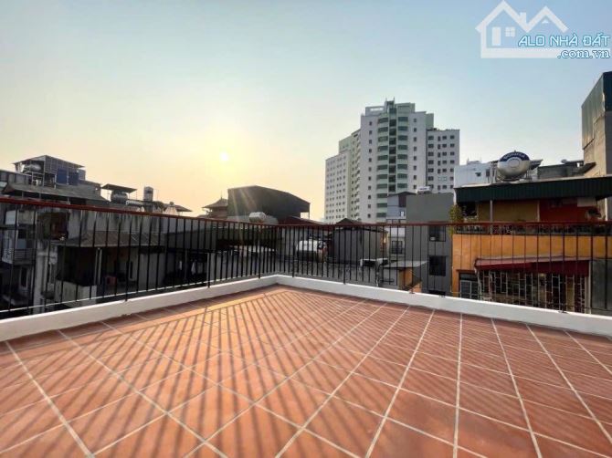 Có 1 Không 2 - Bán Nhà Đẹp Hoàng Hoa Thám 53m2 – 10m ra mặt phố - 12 Tỷ - 3