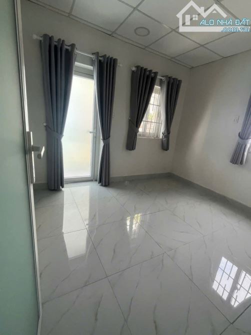 Bán nhà đẹp Nguyễn Súy, 30m2, 2 tầng, giá chỉ 3 tỷ - 3