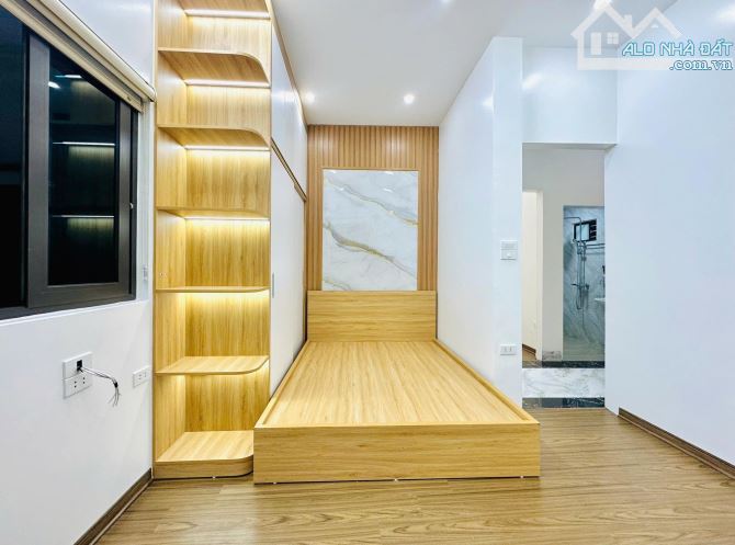 Bán nhà Phố Trạm, Long Biên 36m2, 4 tầng, mt 6m, ô tô đỗ gần, 6.8 tỷ - 3