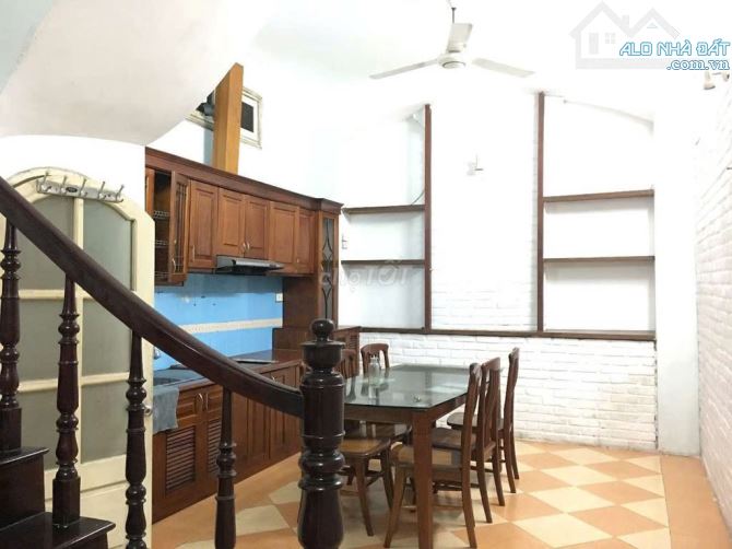 Cho thuê nhà nguyên căn trong ngõ 38 Xuân La, phường Xuân La, Tây Hồ. DT 58m x 4 tầng, - 3