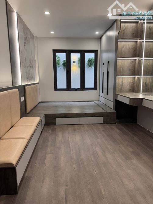 Bán nhà ngõ 199 Lò Đúc, DT 60m, 7 tầng mới, thang máy, MT 3.5m, giá 16.35 tỷ.