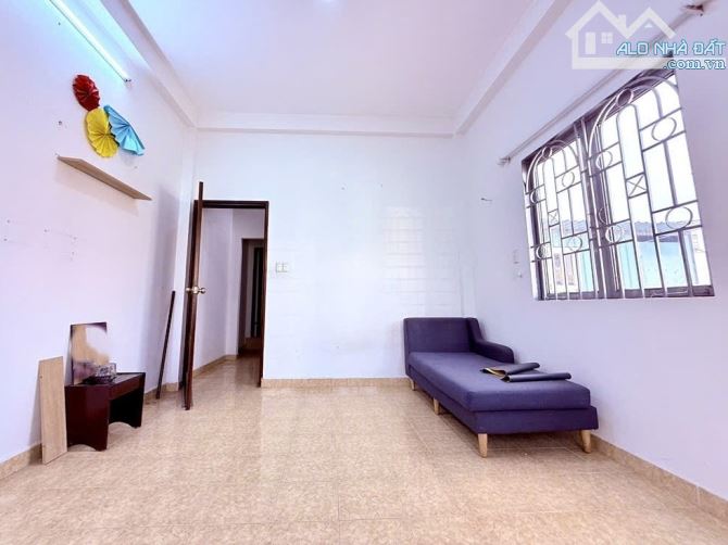 HẺM Ô TÔ cách 30m, 4 Tầng 5PN 50m2 (3.8 x 13.6), P1 Gò Vấp, giá 7ty TL - 4