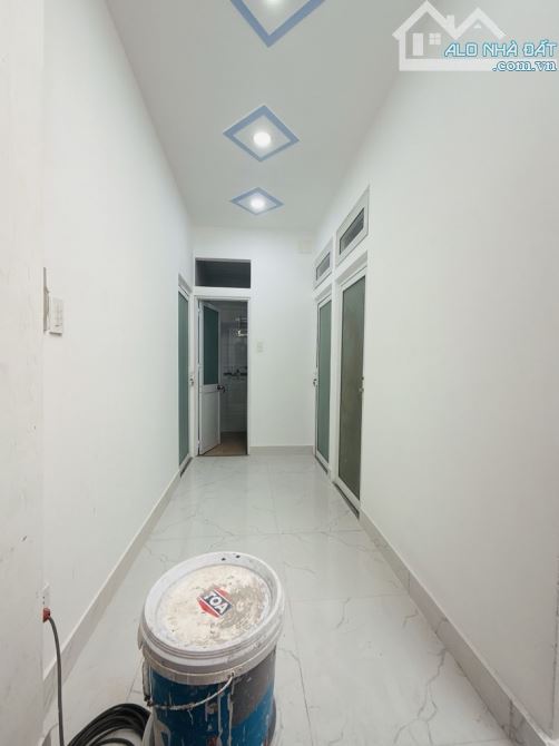 CÁCH HXH 10m - NHÀ 3 TẦNG TẠI ĐOÀN VĂN BƠ - KHU DC HIỆN HỮU KHÔNG QH - 4
