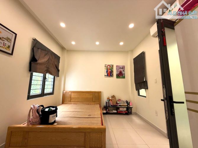 Bán Nhà 3 Tầng Hẻm Ô Tô Tránh Mới Đẹp 85m2_4.5x19m Chỉ 12,5 Tỷ Khu VIP Bên Sông HBC - 4