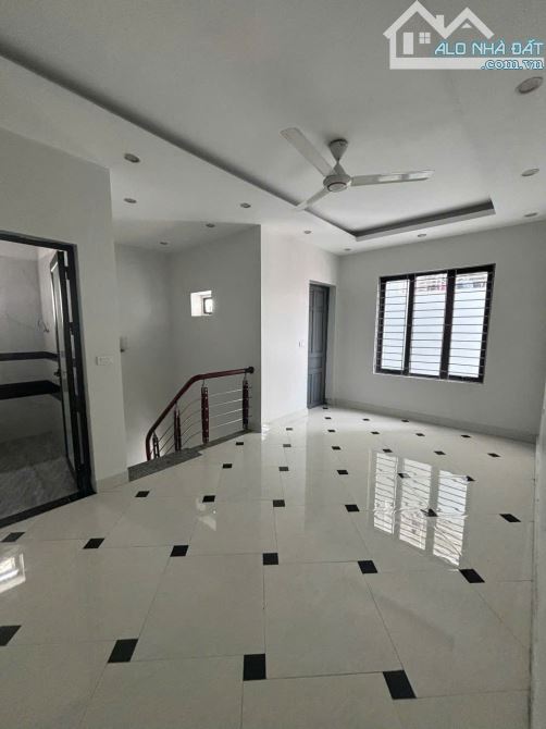 BÁN NHÀ HÀ TRÌ 1, DT 45M2, CĂN GÓC 3 MẶT THOÁNG, CÓ CỔNG RIÊNG, GIÁ 7.98 TỶ - 4
