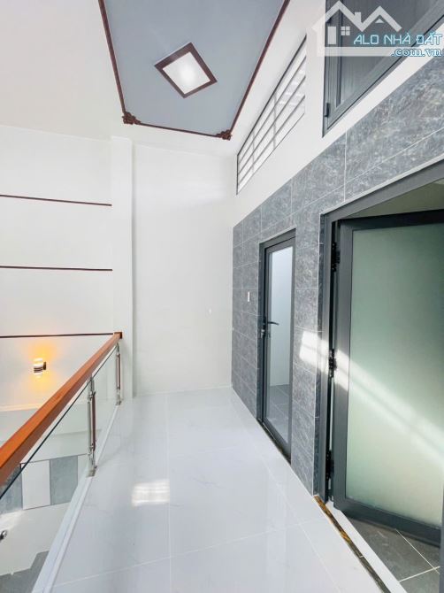 Nhà 1 trệt 1 lầu hẻm 359 Trần Quang Diệu 4m x 15m hoàn công lộ 4m - 4
