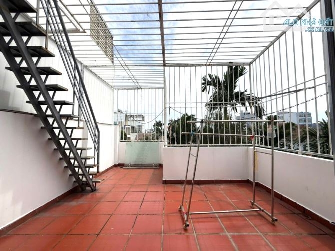 Bán Nhà 3 Tầng Hẻm Ô Tô Tránh Mới Đẹp Ở Ngay 85m2_4.5x19m Chỉ 12,5 Tỷ Khu VIP Bên Sông - 4