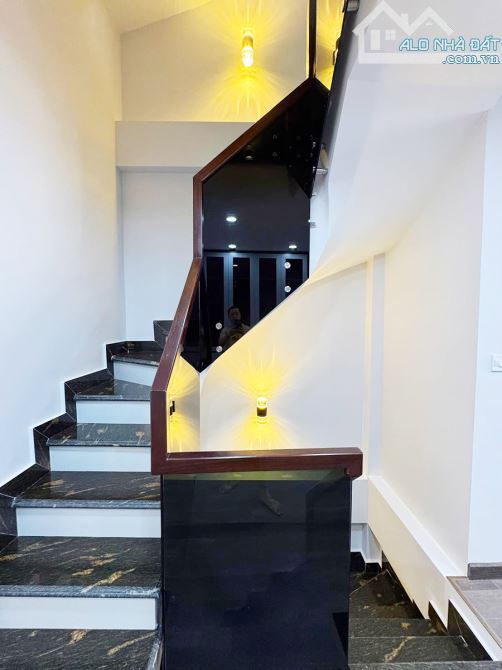 NHÀ LÒ ĐÚC 7 TẦNG THANG MÁY, ĐẸP NHƯ KHÁCH SẠN 5 SAO, 10M RA MP CHO THUÊ TỐT_16,75TỶ - 4